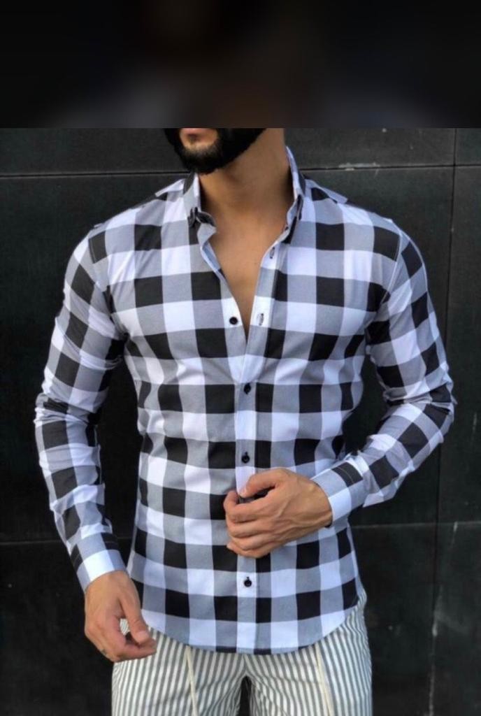 Long-sleeved buttoned shirts