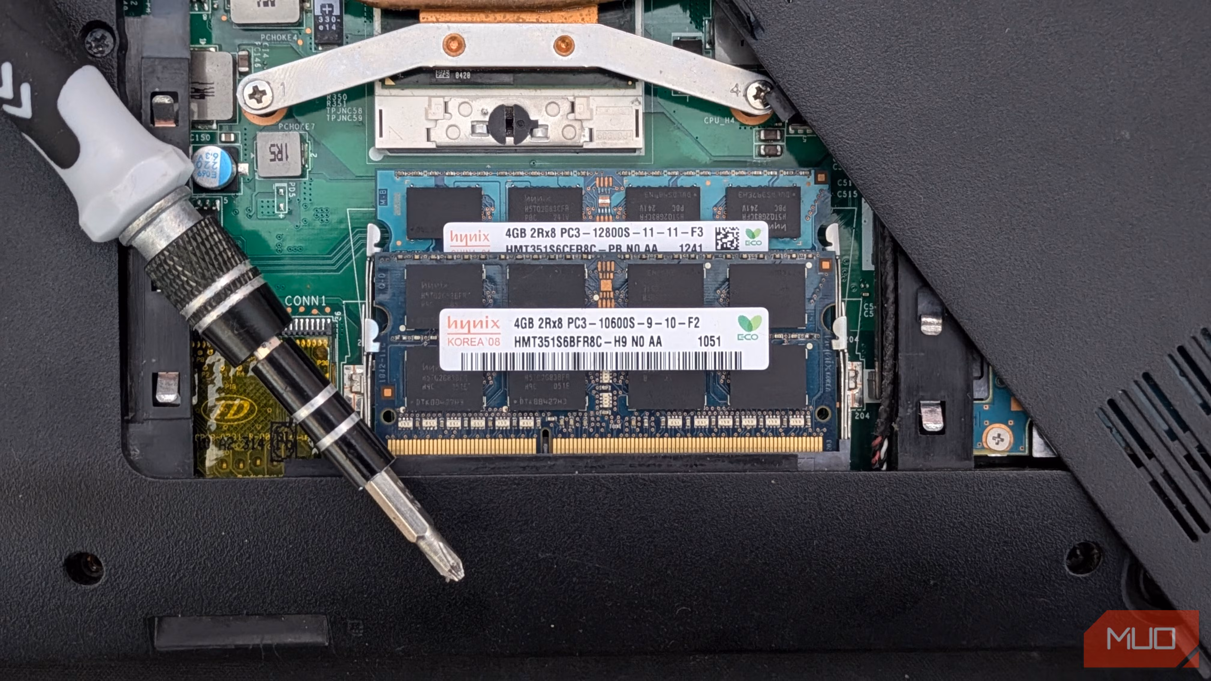 Converse Laptop RAM