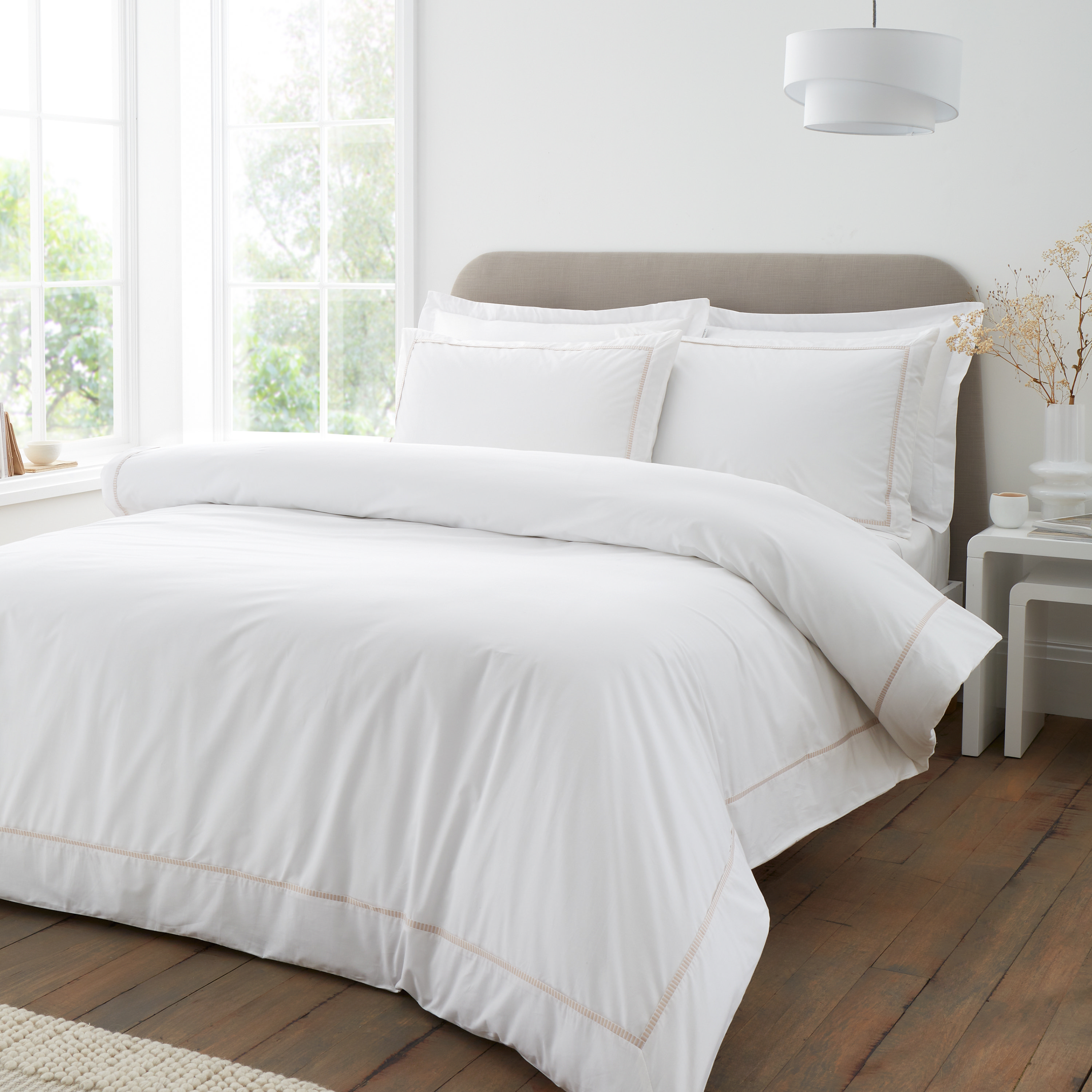 Duvet Cover Set - Double - 4 Piece - White