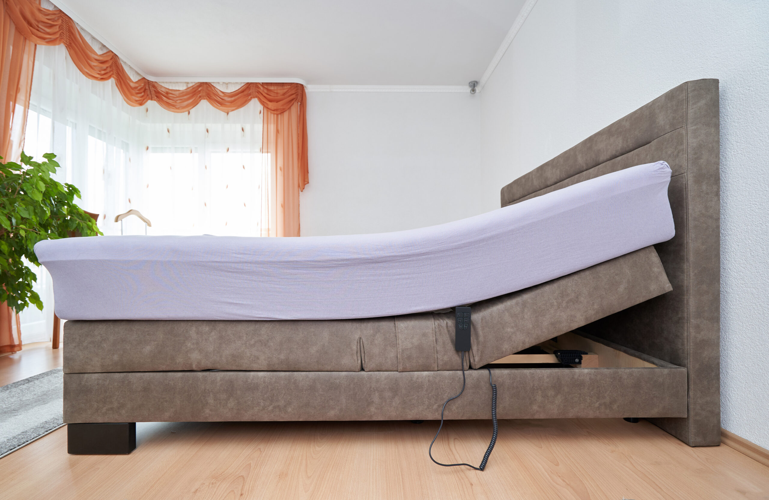 Electric Adjustable Bed - Full 14 inch Hypoallergenic
