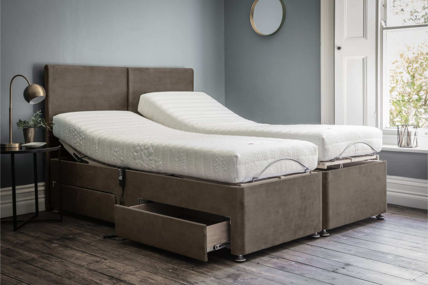 Electric Adjustable Bed - Super King 6 inch Plush