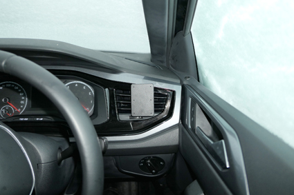 Polo Dash Mount