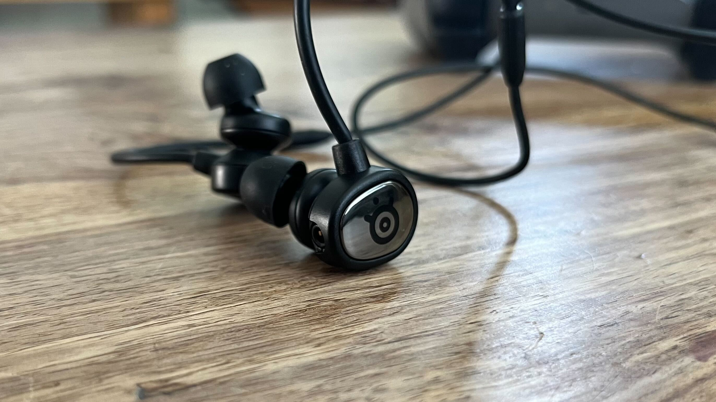 SteelSeries Earbuds