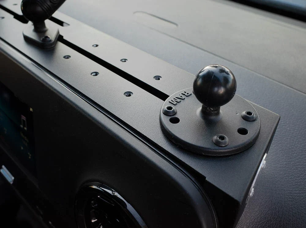 Veger Dash Mount