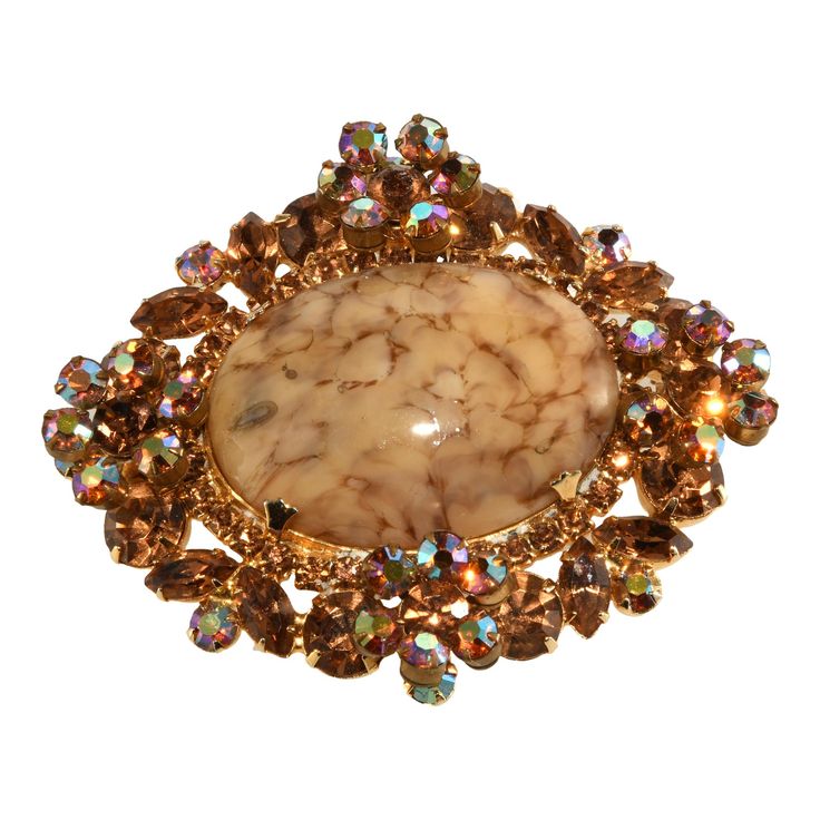 Brooch - Brown