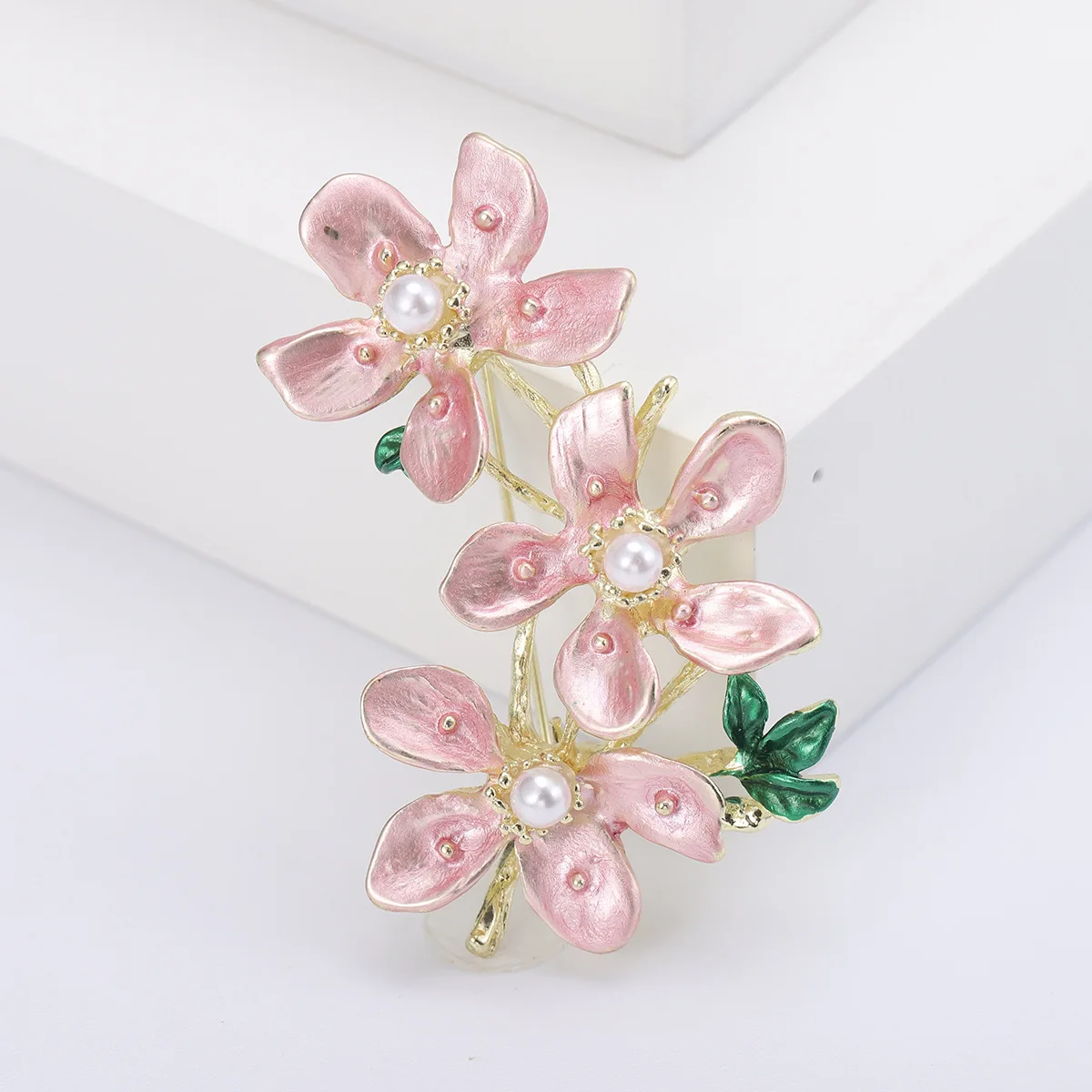 Brooch - Pink