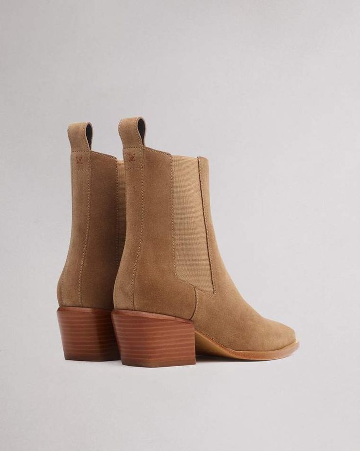 Chelsa Camel Boots