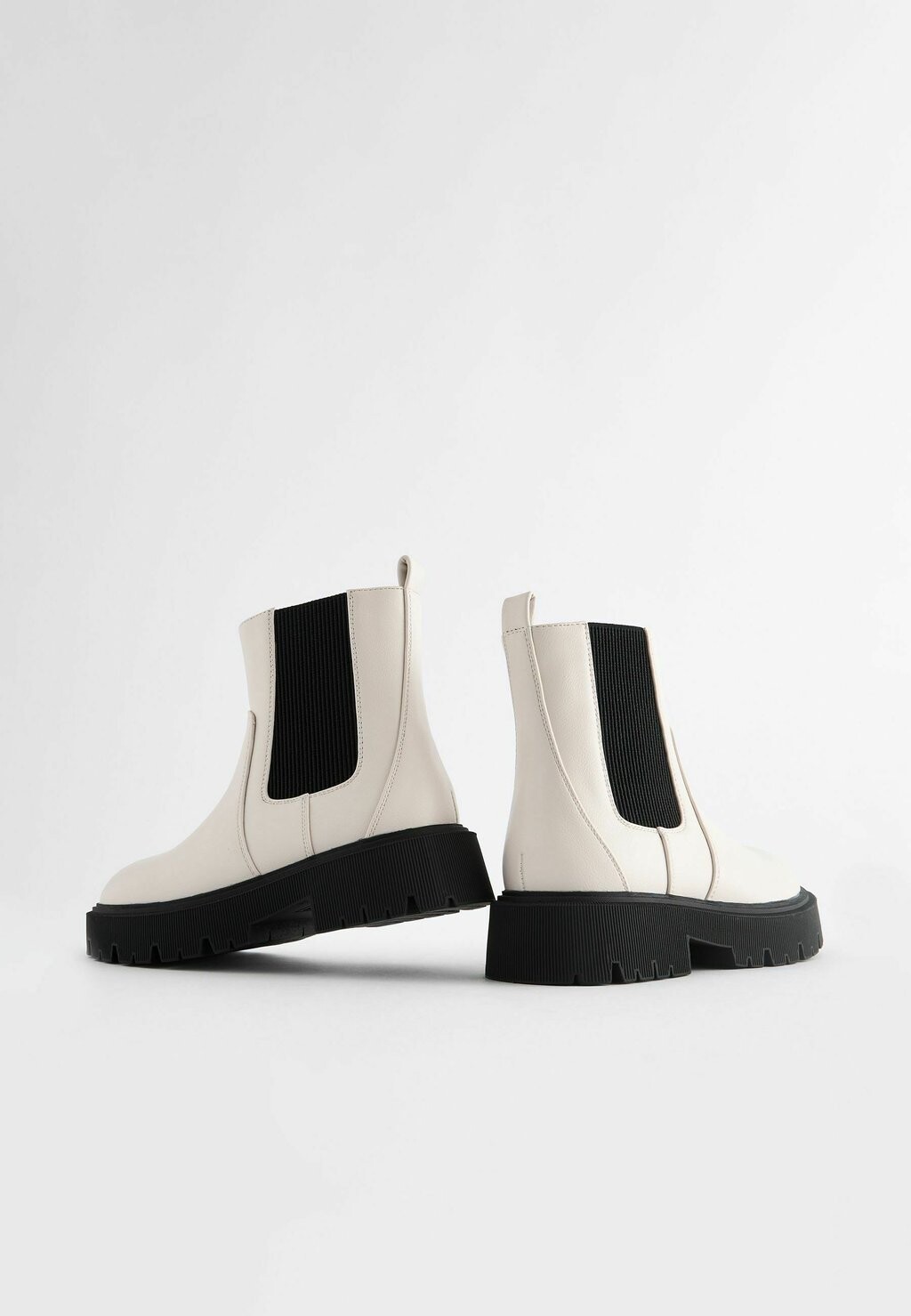 Chelsa White Chelsea Boots