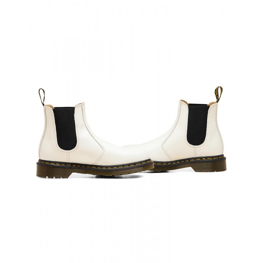 Chelsa White Chelsea Boots