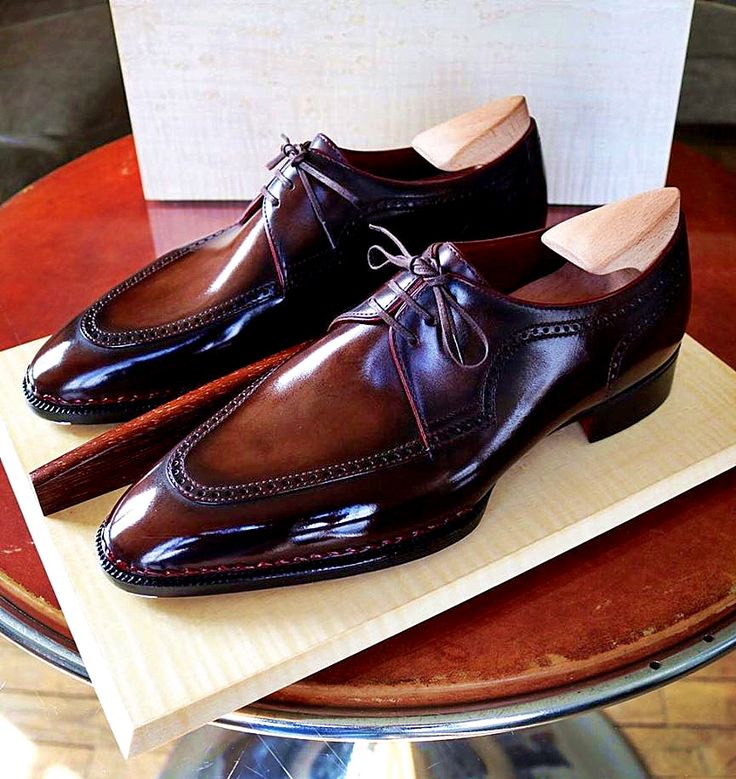 Elegant Brown Patent Leather Shoes