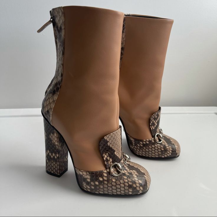 Explorer Camel Ankle Boots
