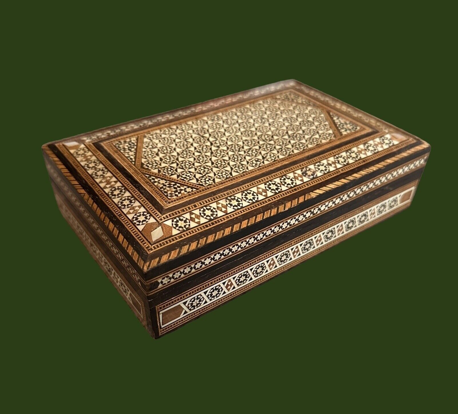 Islamic History - Maroon