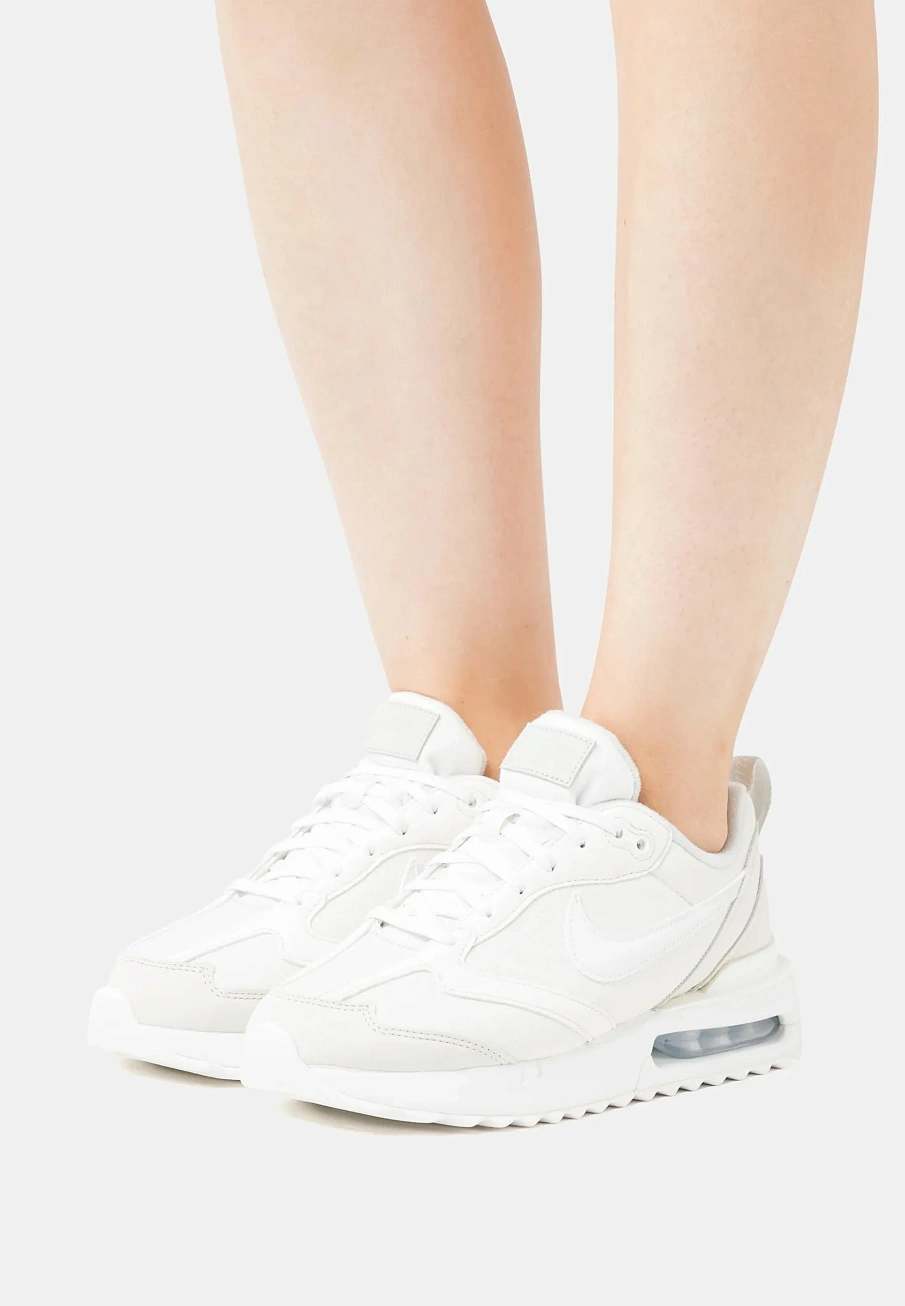 Max White Trainers
