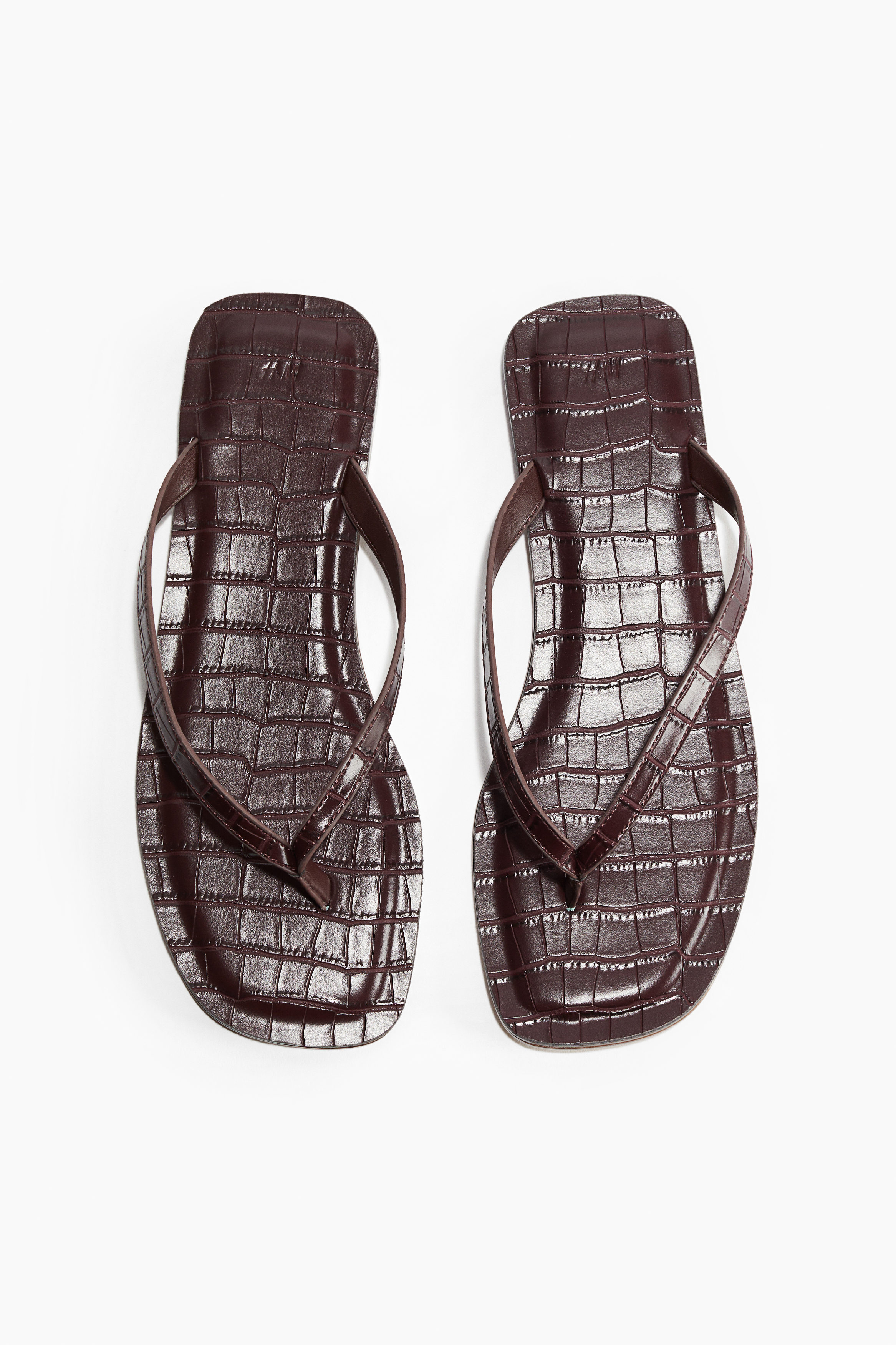 Outdoor Burgundy Flip Flops