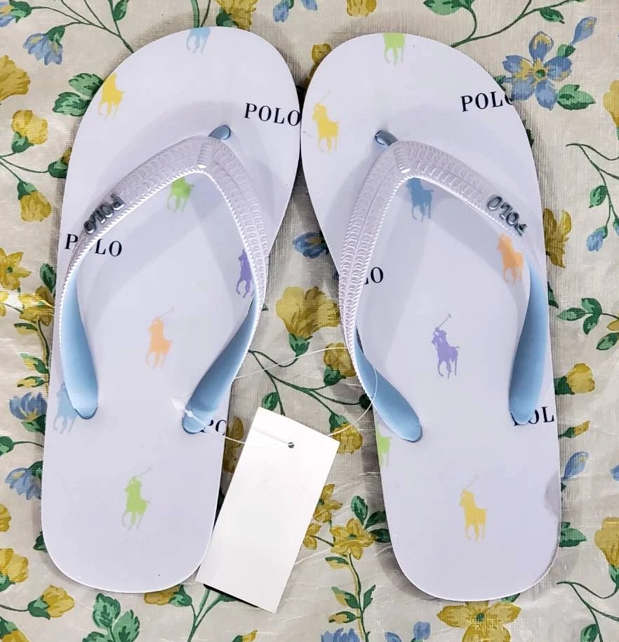 Outdoor White Flip Flops