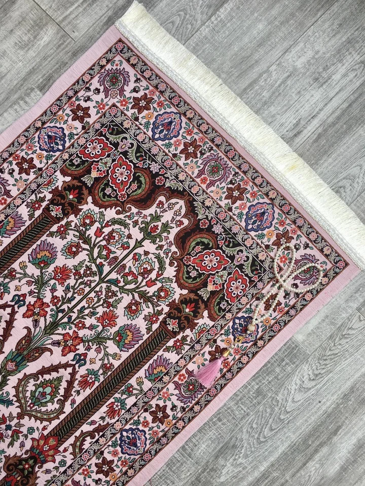 Sajdah Mat - White