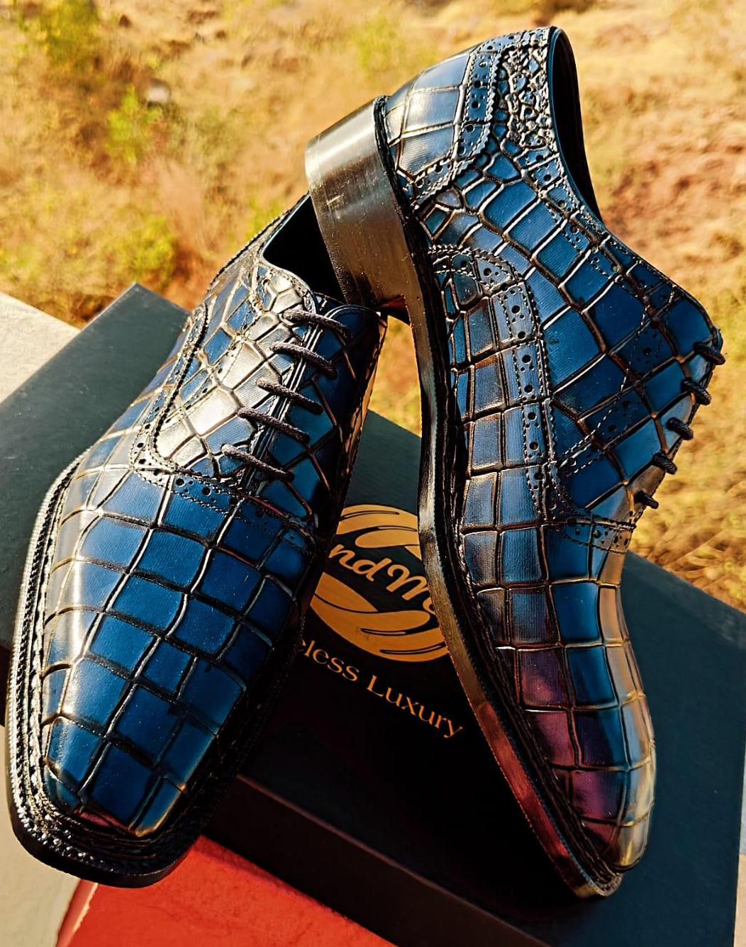 Sharp Navy Blue Oxford Shoes