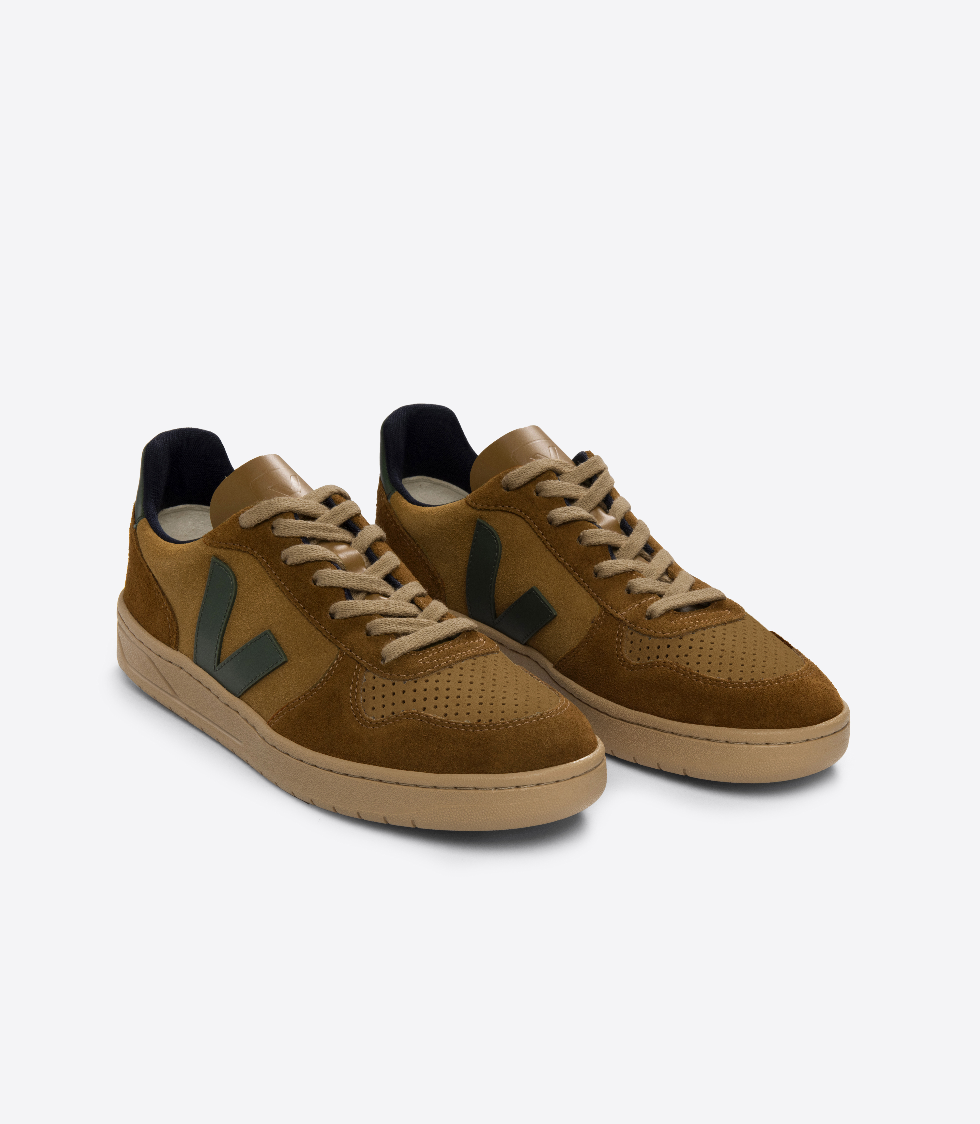 Street Camel Sneakers