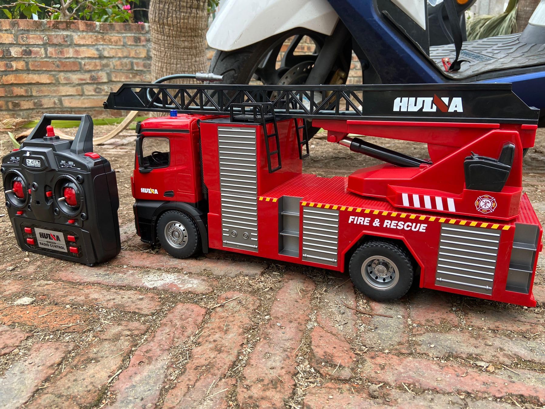 Truck - Remote Control - Fire