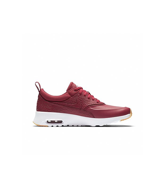 Zoom Burgundy Sport Shoes