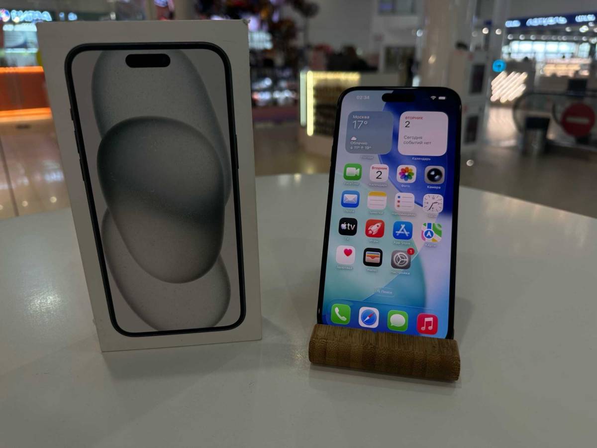 iPhone 15 Plus
