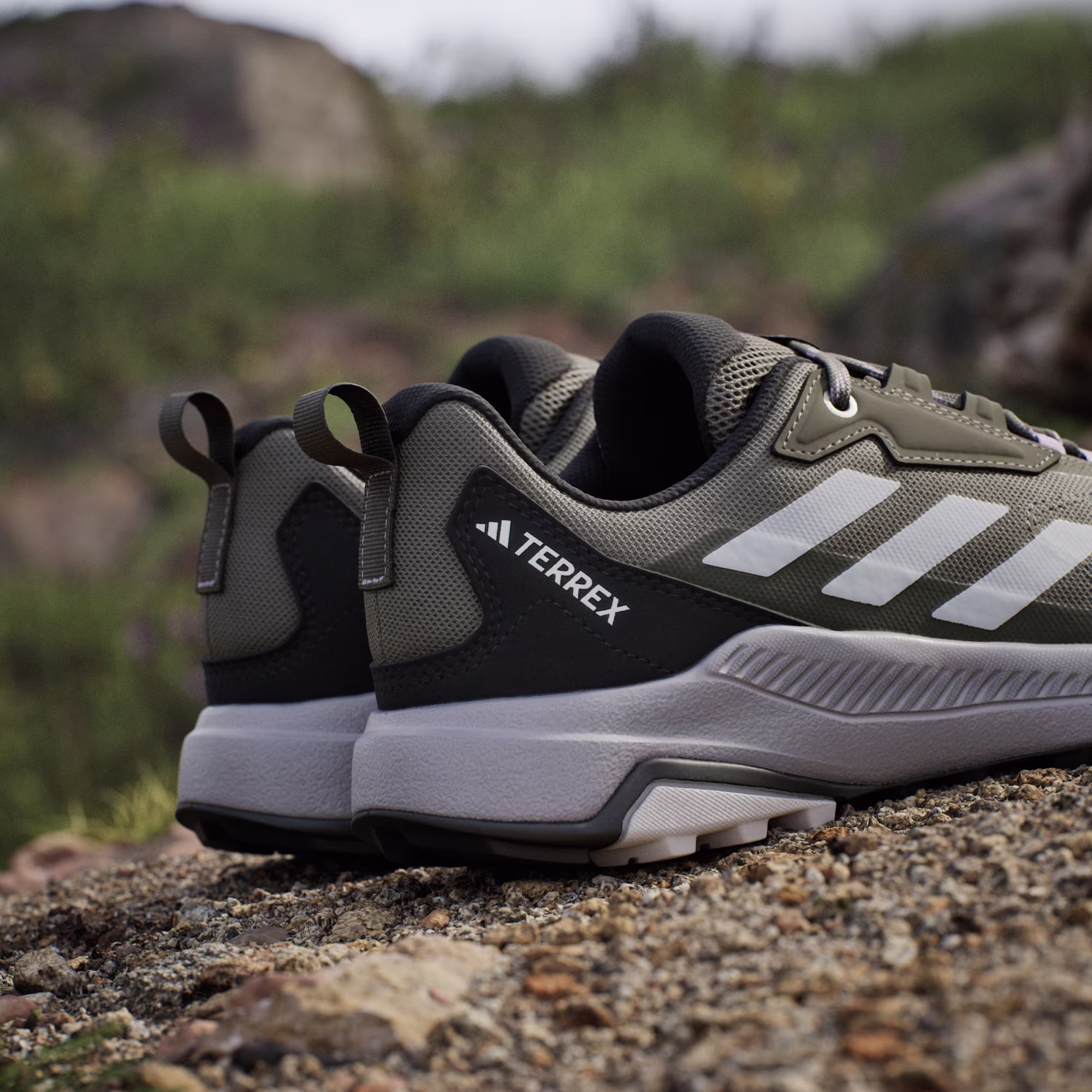 Classic Day Hiking Shoe Graphite