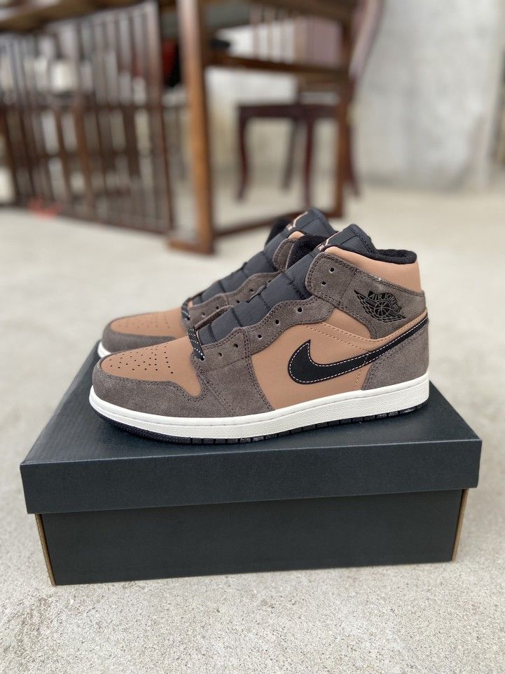 Luxury Casual Derby Earth