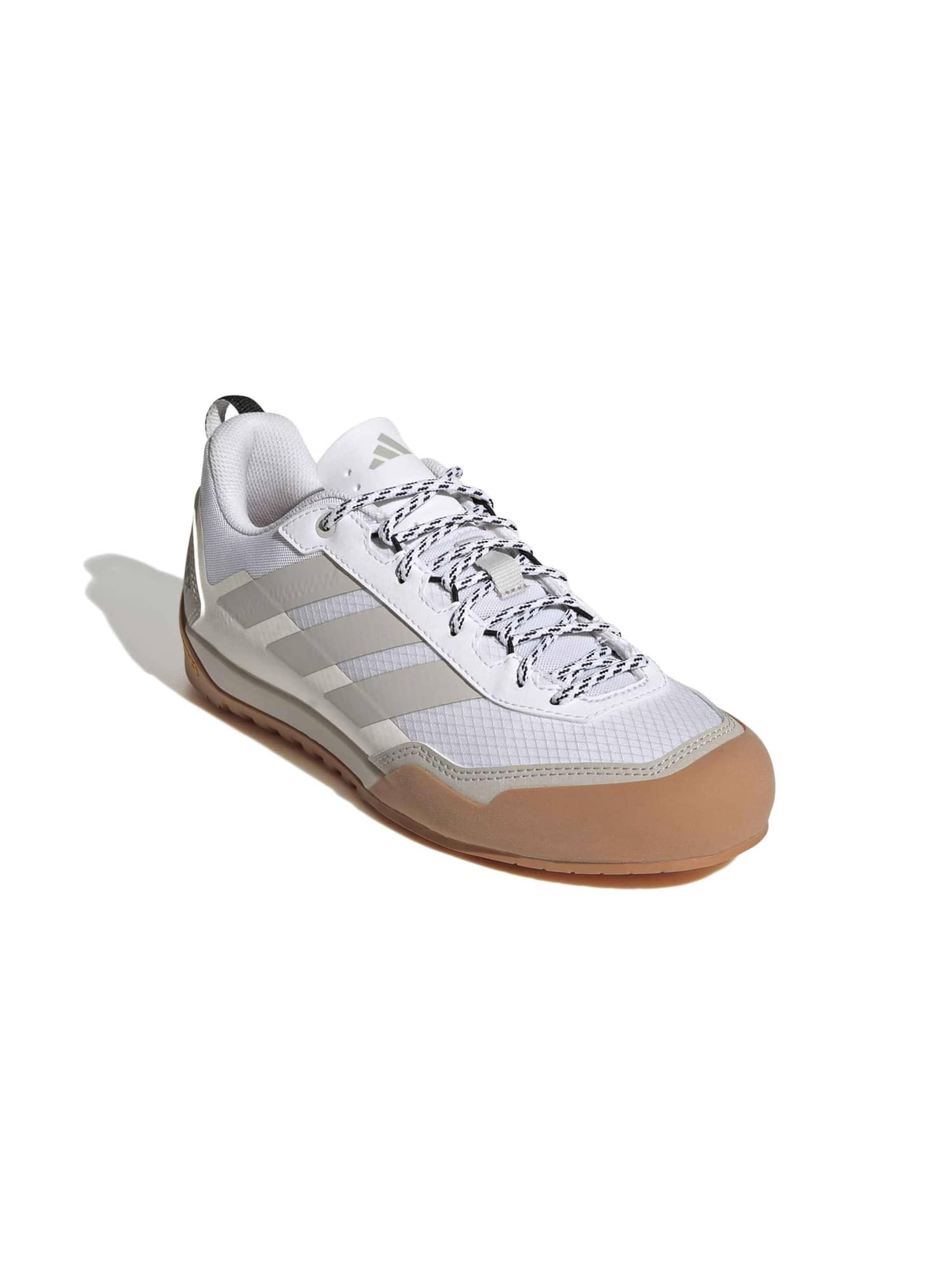 Executive Approach Shoe Sand