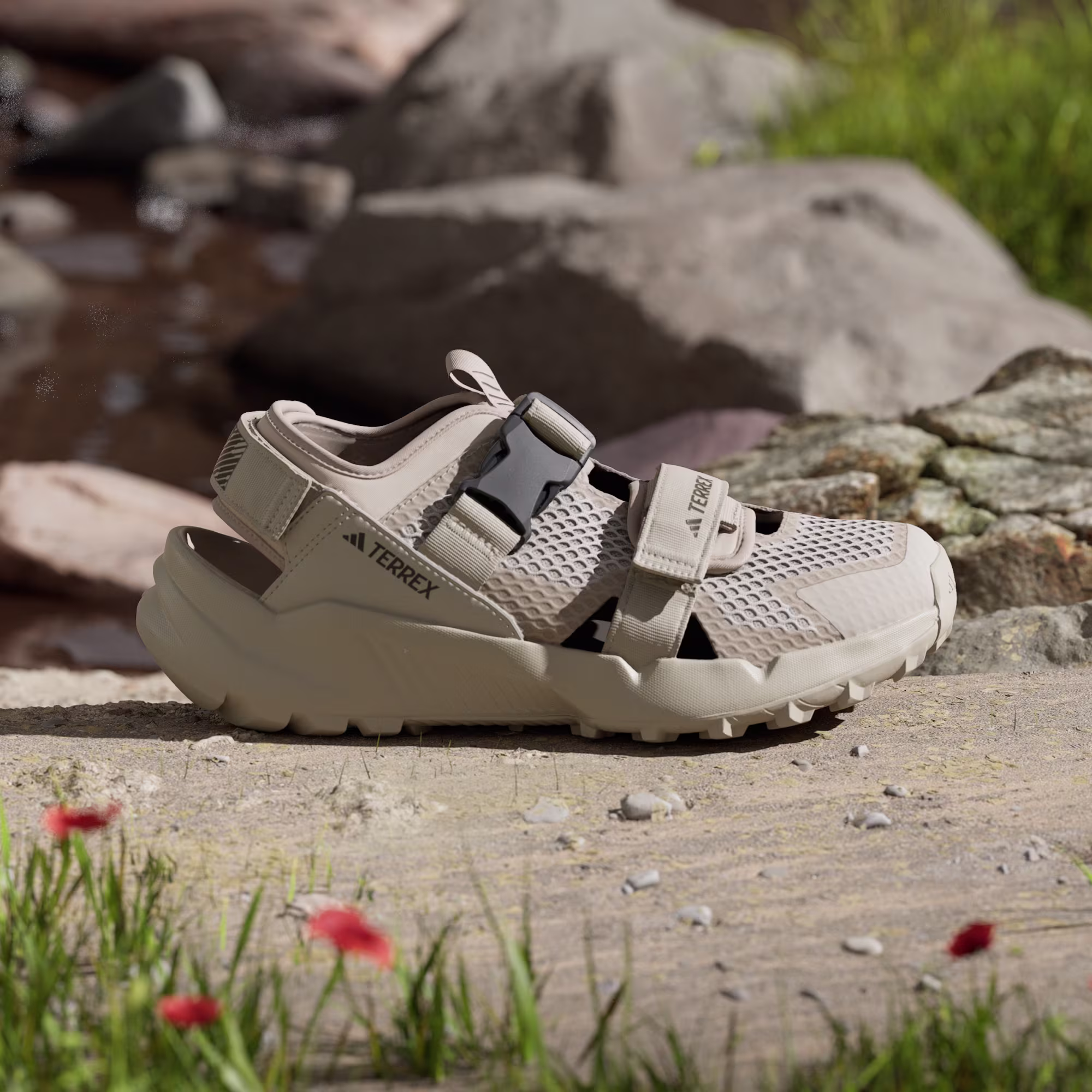 Vintage Trail Sandal Beige