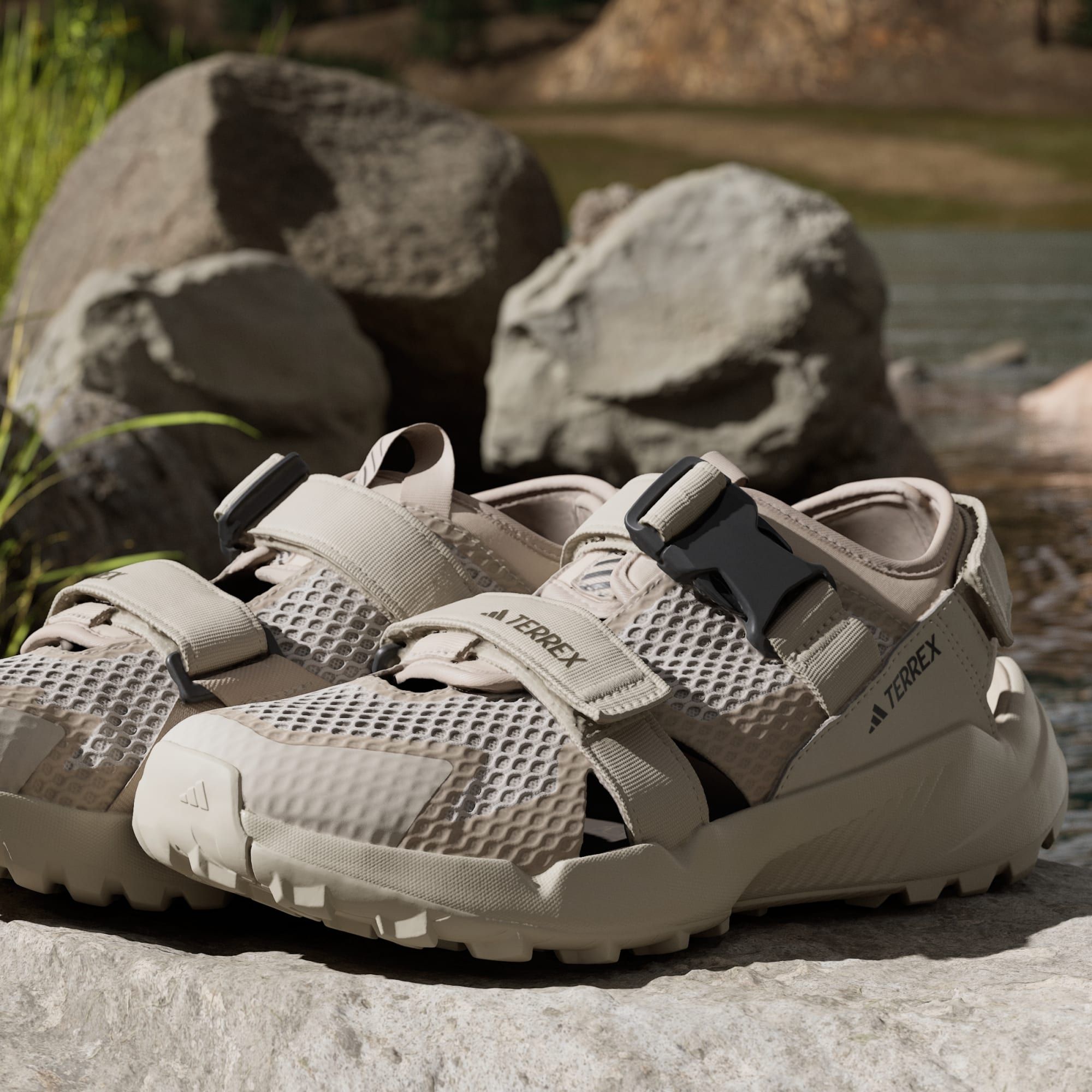 Vintage Trail Sandal Beige