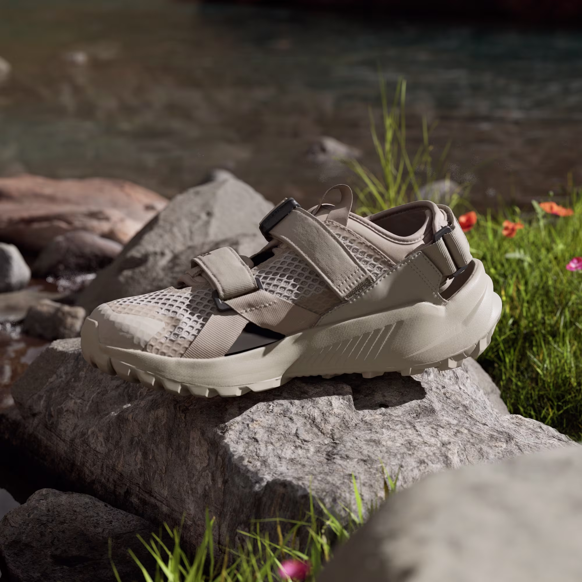 Vintage Trail Sandal Beige