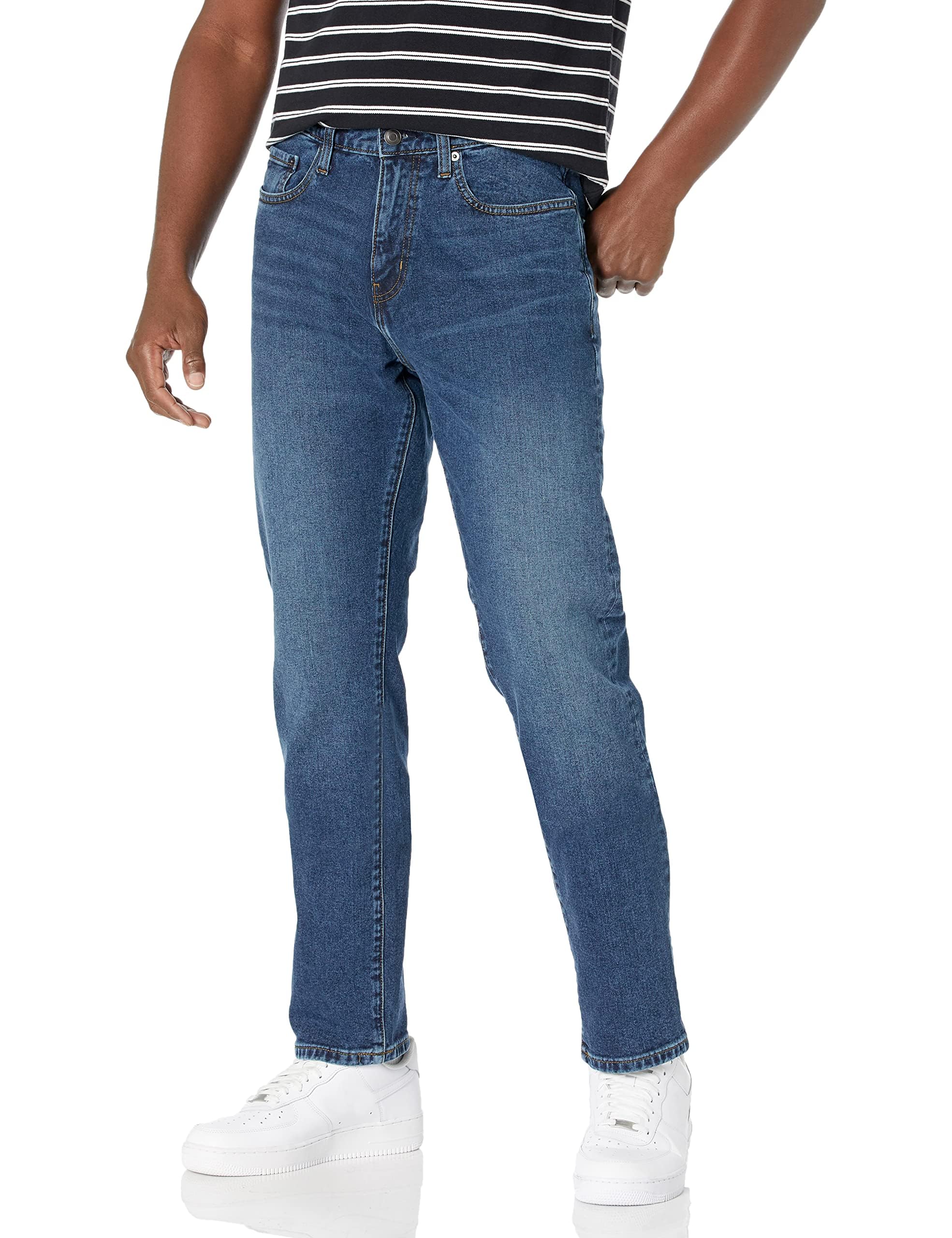 Sporty Men's Denim Jeans Straight Cut Essential