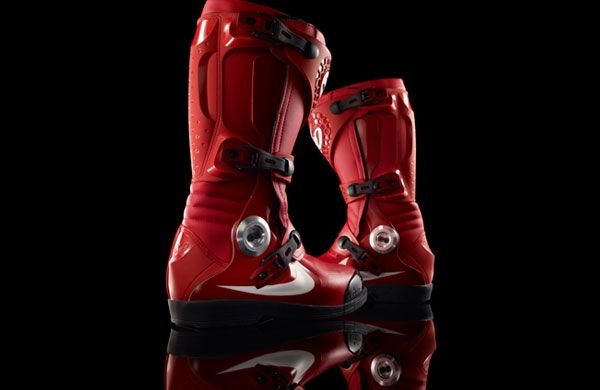 Contemporary Motorcycle Boot Burgundy