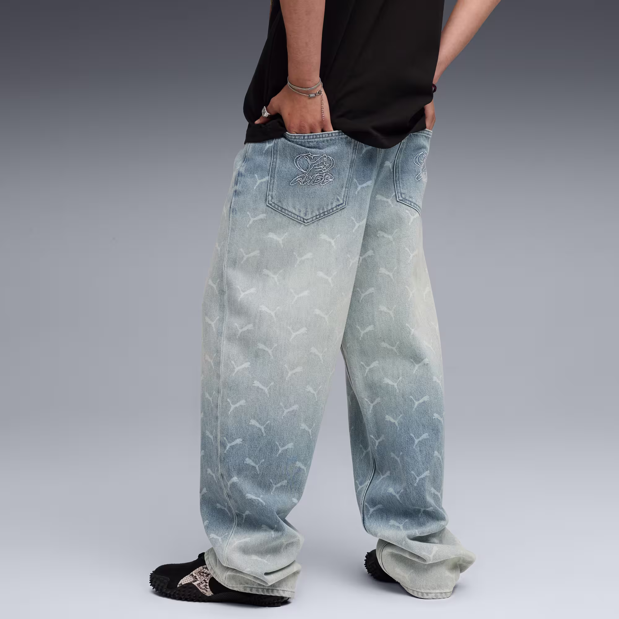 Bold Wholecut Oxford Denim