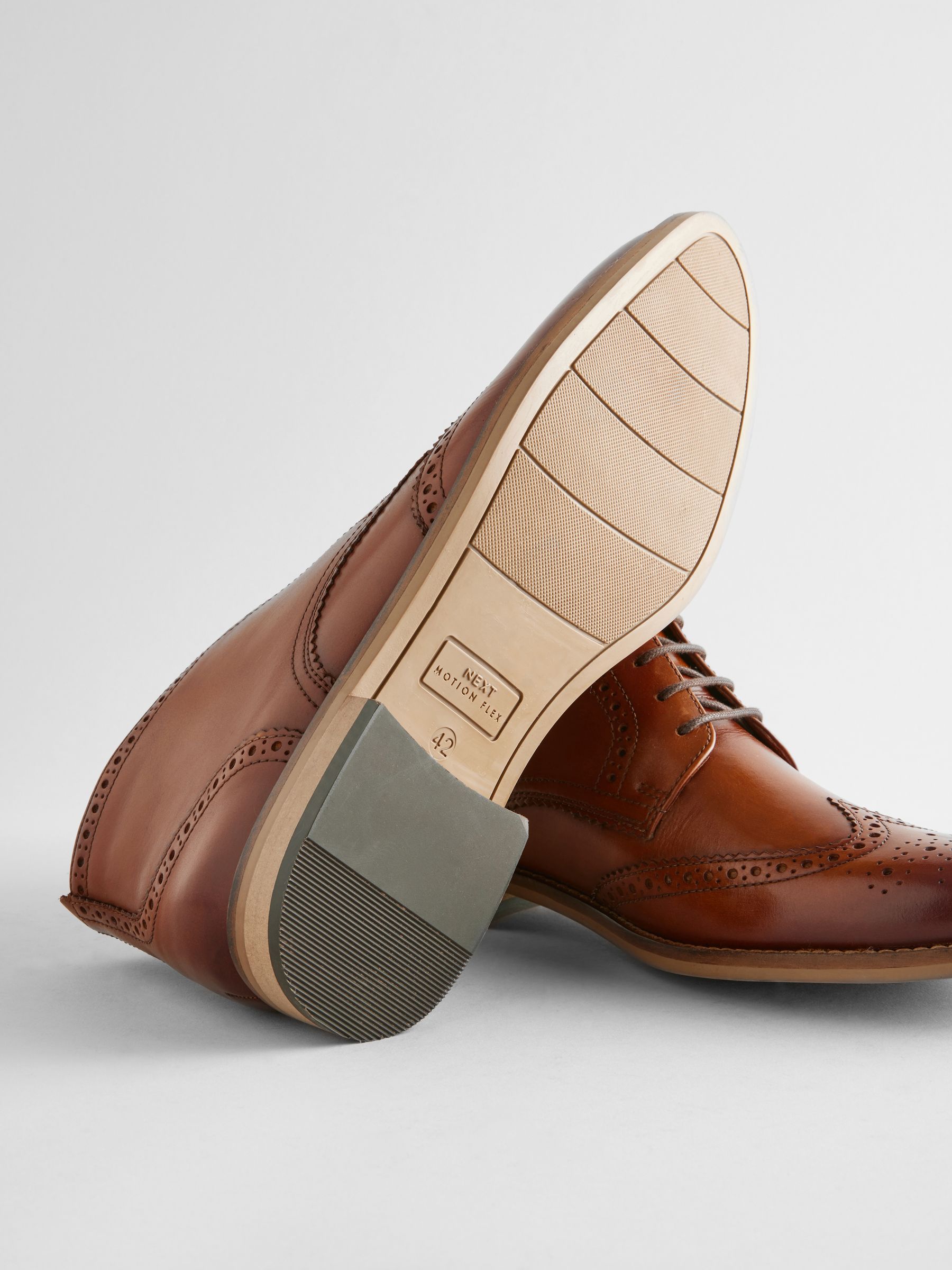Signature Brogue Boot Mocha