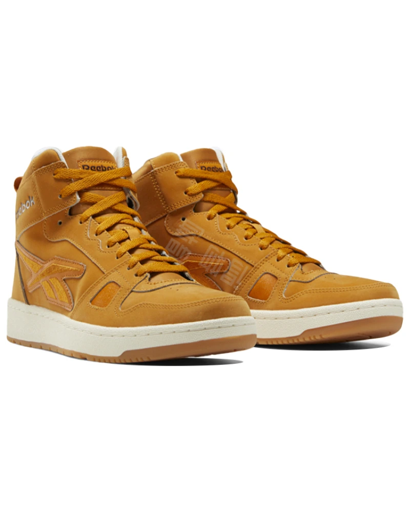 Sleek Mid Top Basketball Shoe Cognac