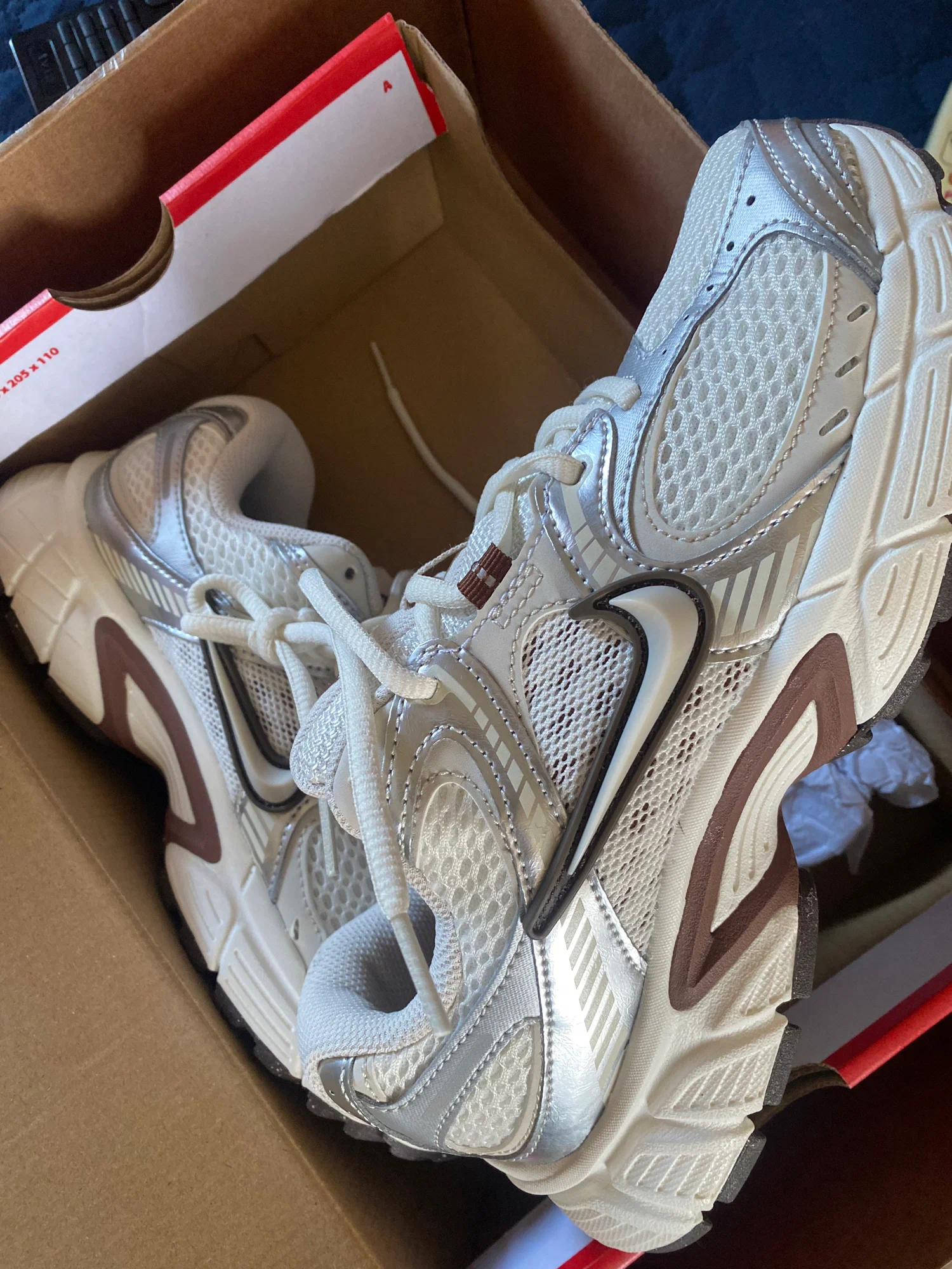 Summit Lightweight Runner Ivory