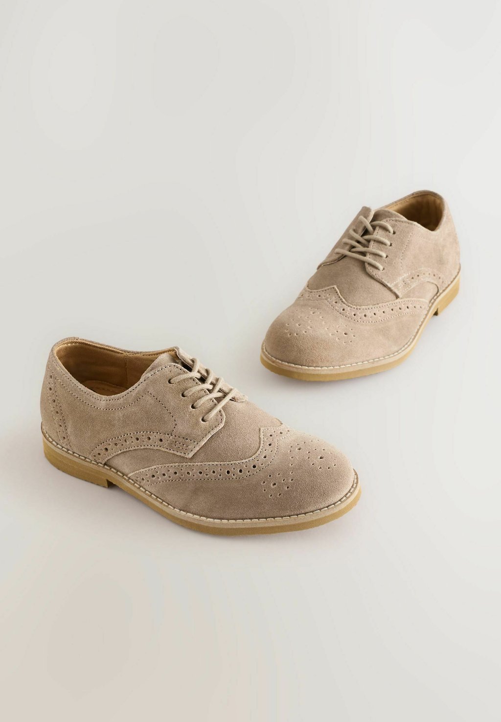 Comfort Brogue Dress Shoe Tan