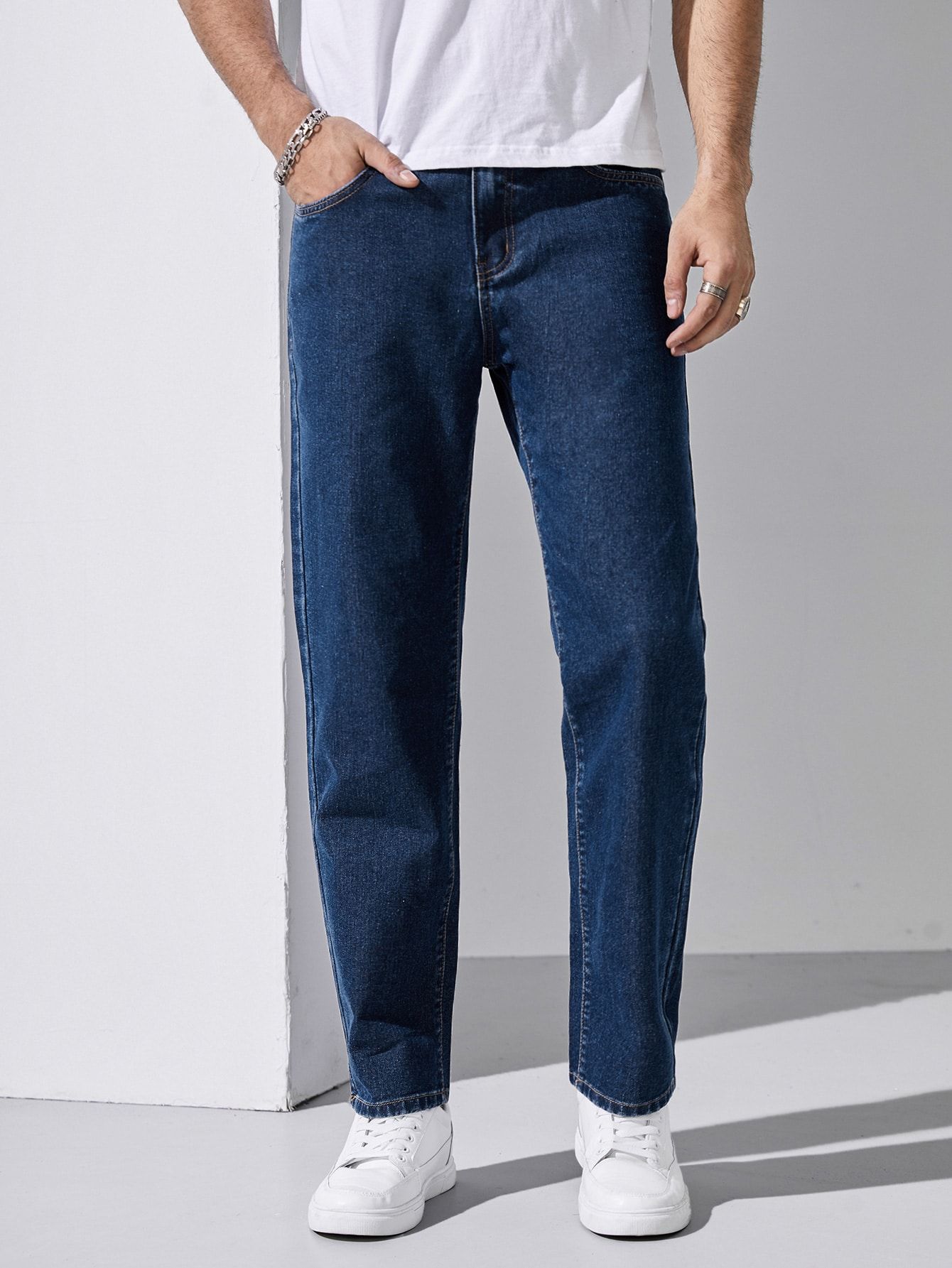 Trendy Men's Denim Jeans Straight Cut Max