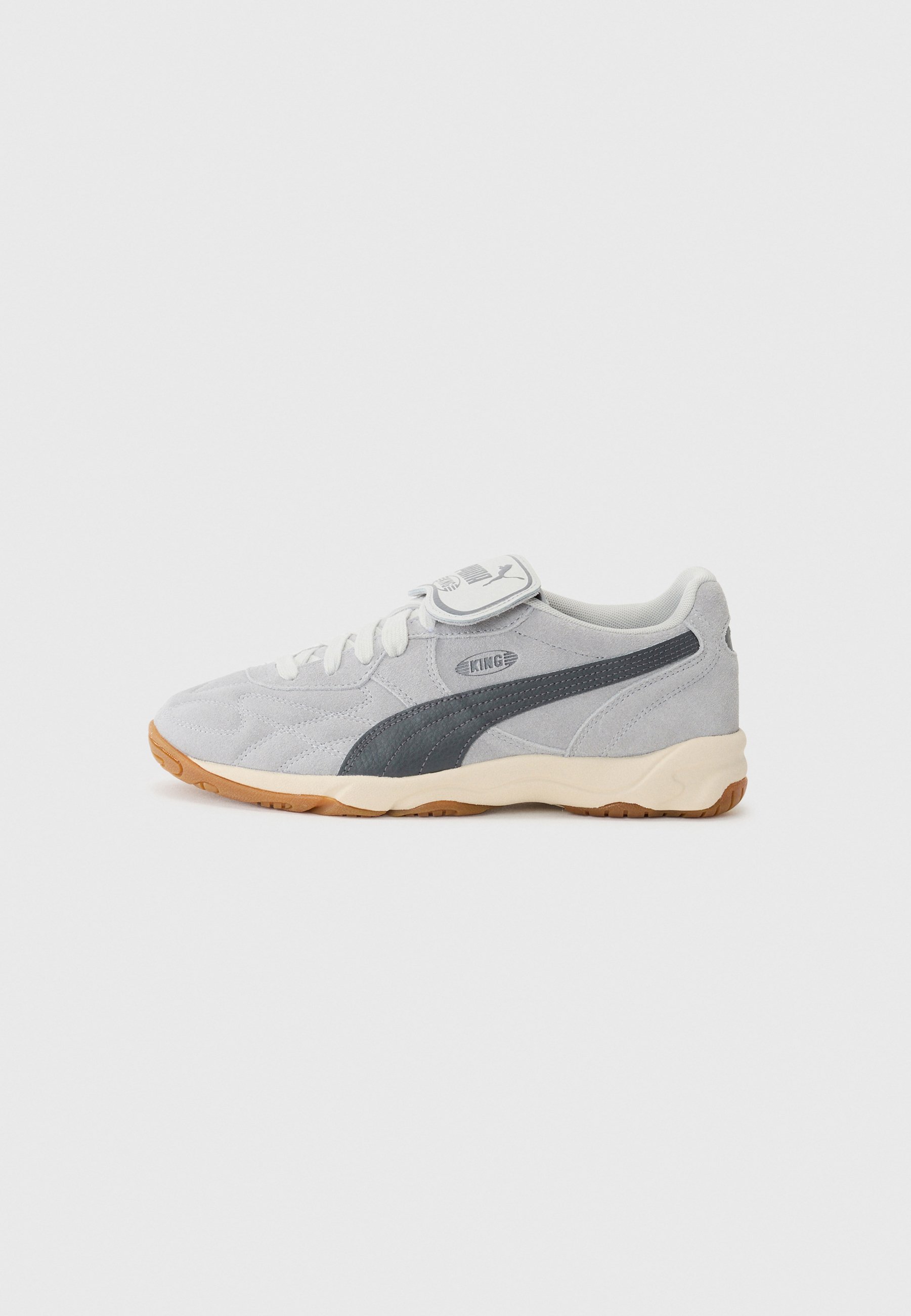 Modern Weekend Sneaker Graphite
