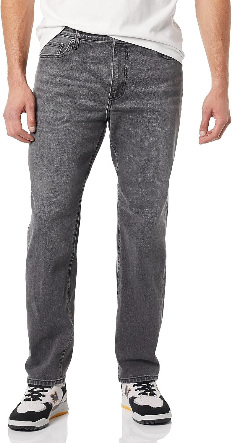 Stylish Men's Denim Jeans Straight Cut Essential