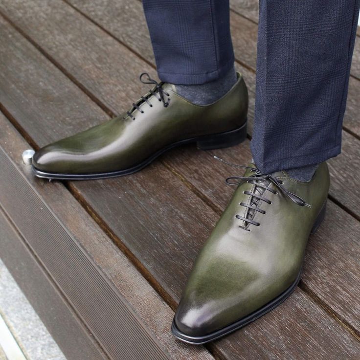 Velocity Wholecut Dress Shoe Forest