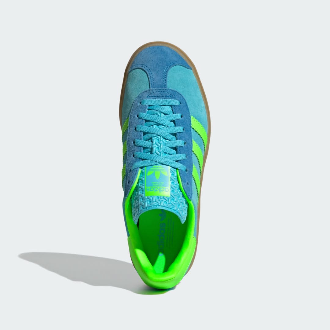 Bold Walking Shoe Cobalt