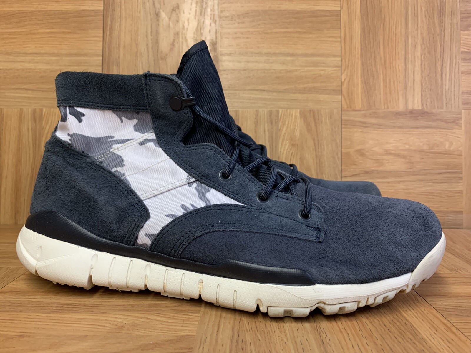 Signature Desert Hiking Boot Navy