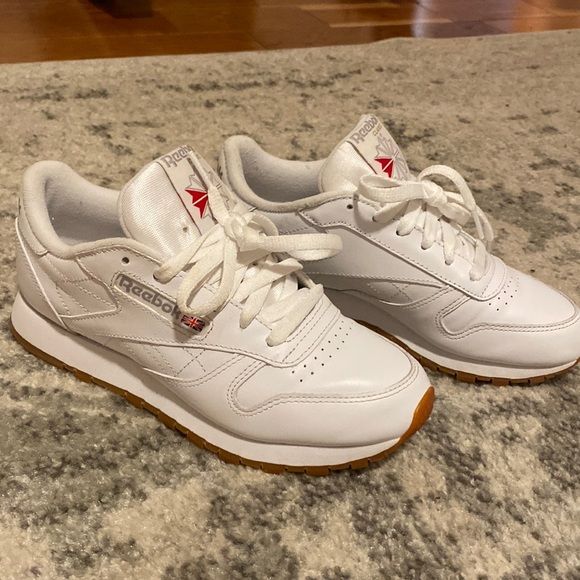Classic Vintage Tennis Shoe Cream