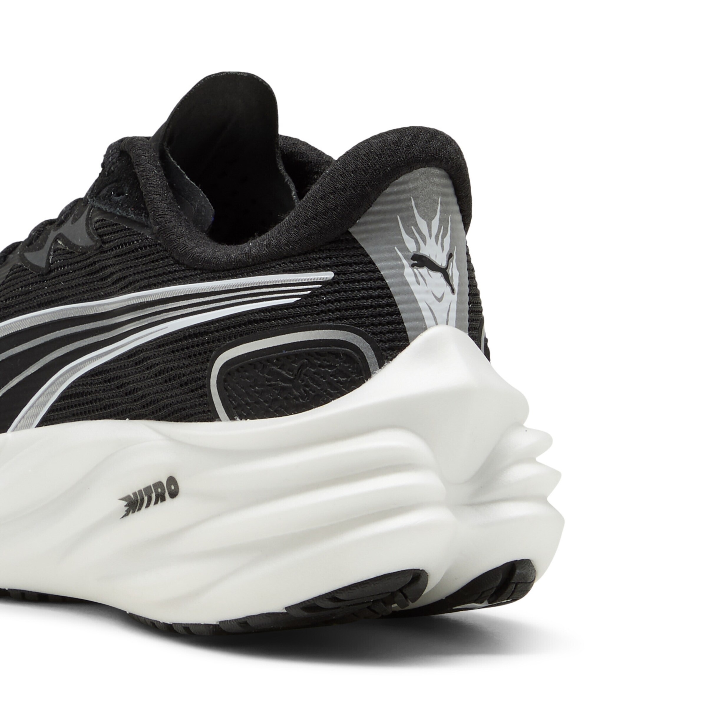 Velocity Lightweight Runner Sand