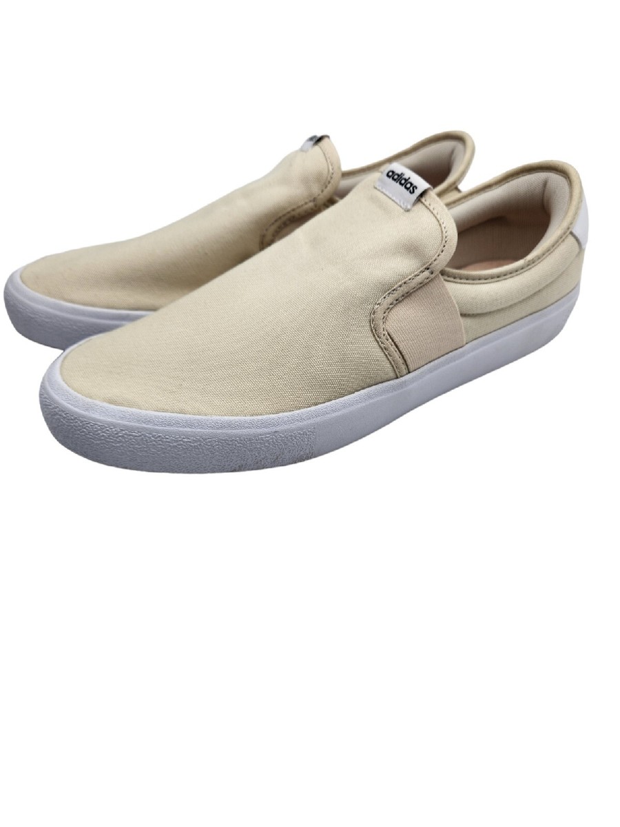 Apex Slip-On Sneaker Beige