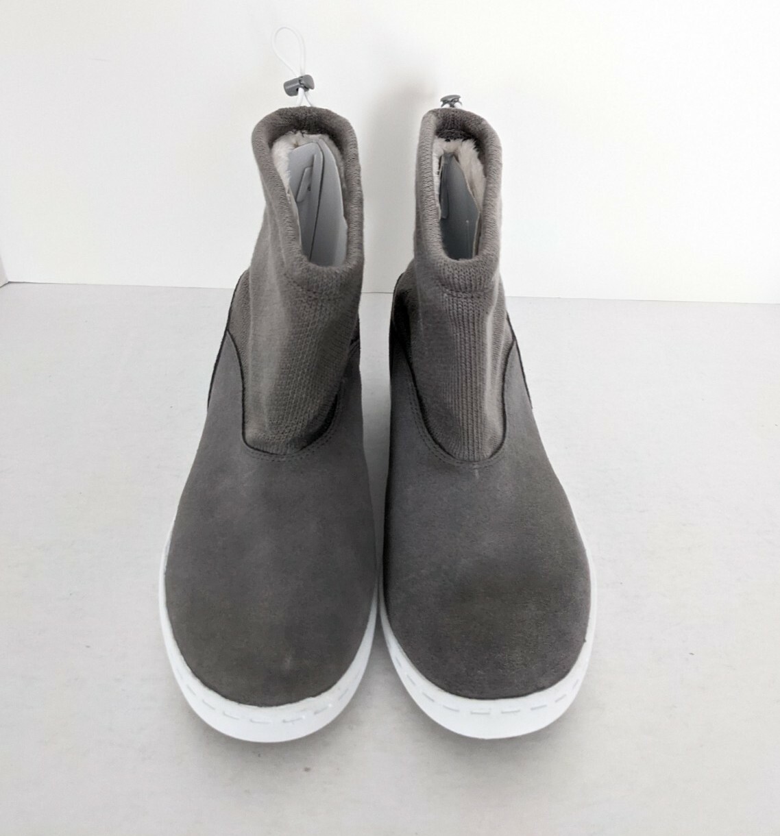 Refined Ankle Boot Grey