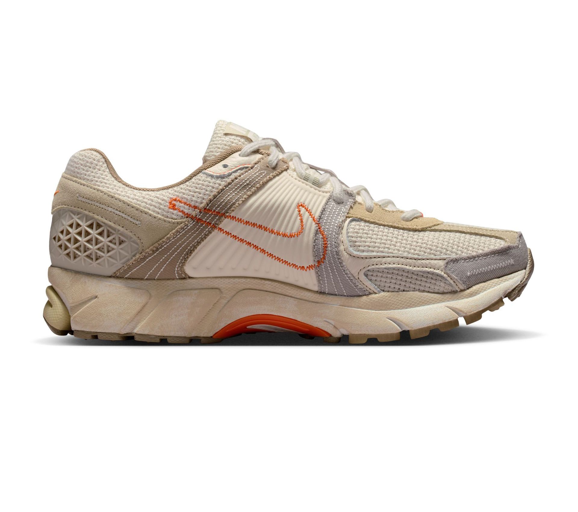 Essential Trekking Shoe Beige