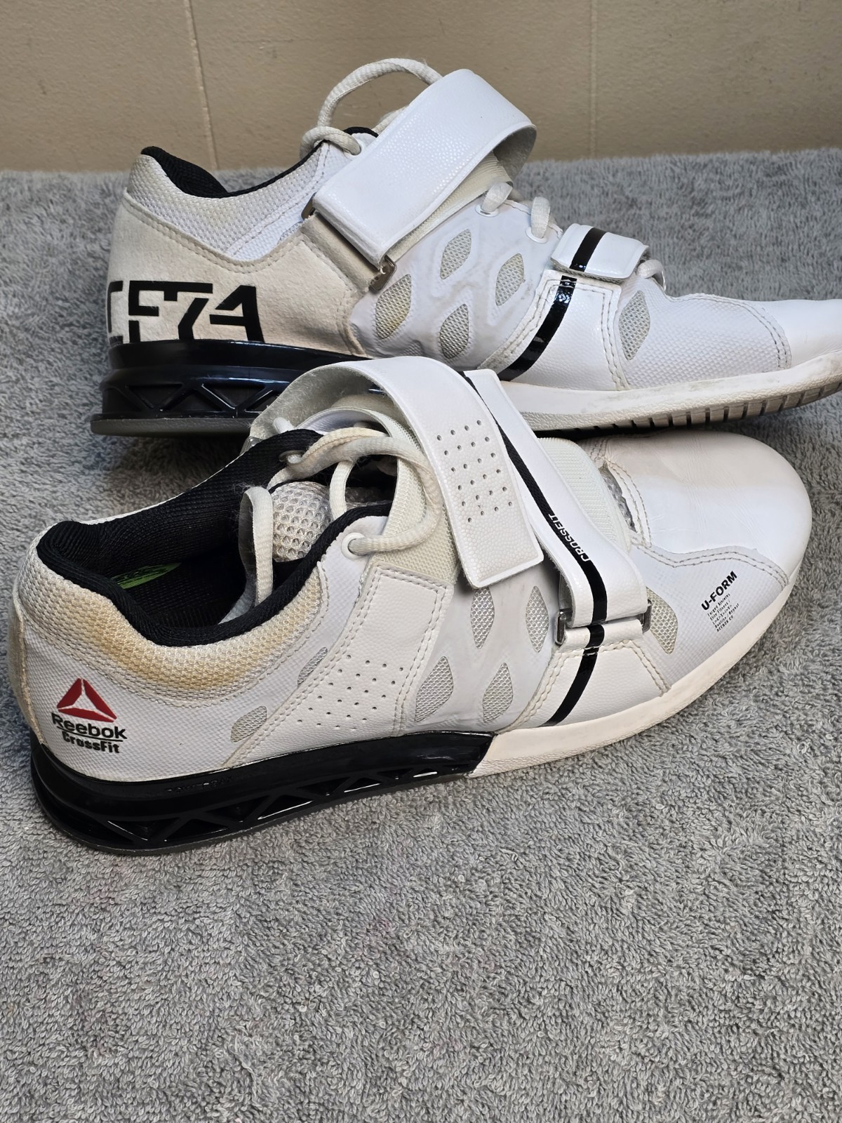 Sleek Weightlifting Shoe White